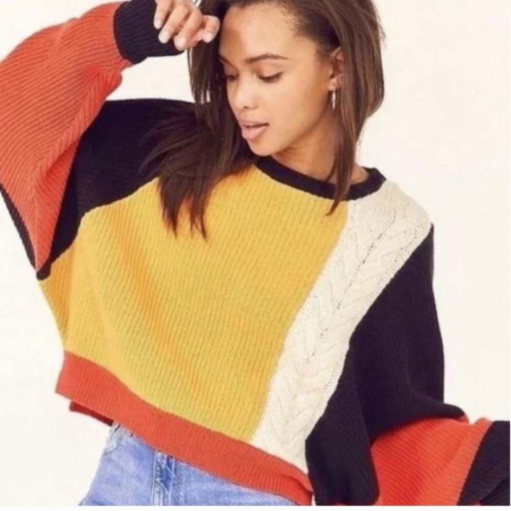 Sincerely Jules Colorblock Oversized Dolman Cropped Sweater Size Medium